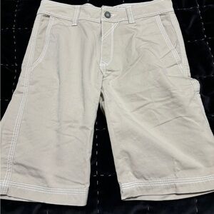 NEW Khaki Buckle Cargo Shorts (30/23)